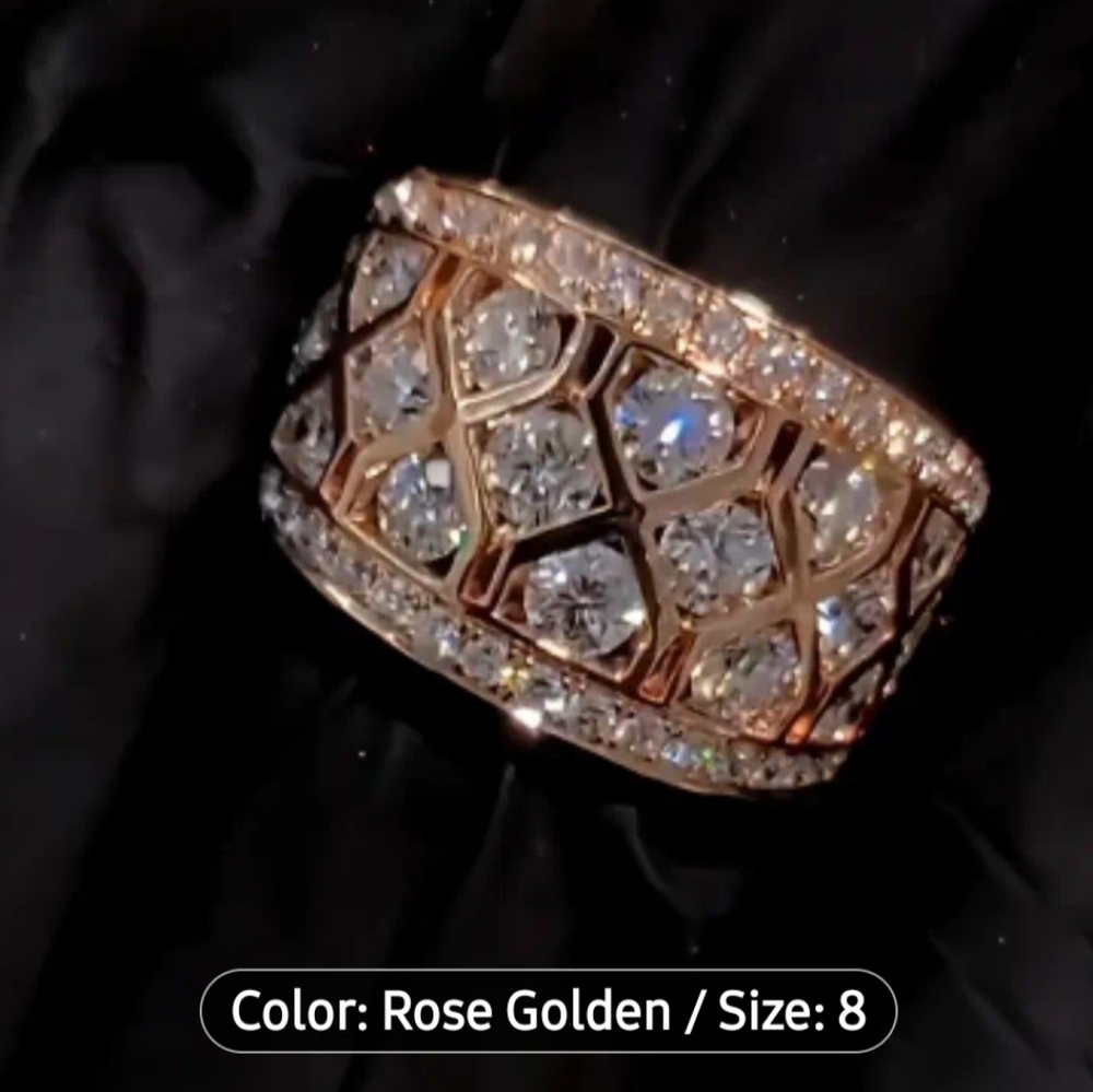 Ring Sz 8 gold plated Gift Box